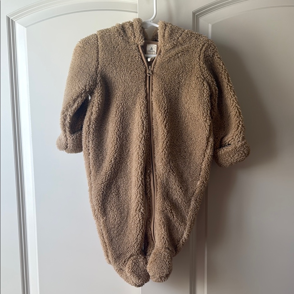 GAP NEW without Tags Sherpa Onesie 3-6months UNUSED